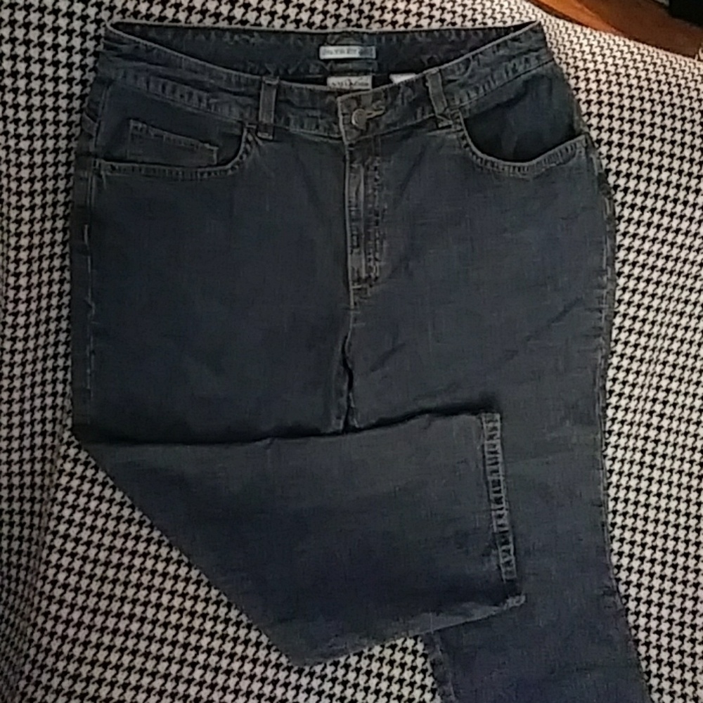 Vintage Villager Capris